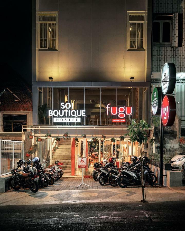 So! Boutique Hostel Malang Bagian luar foto