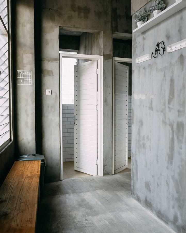 So! Boutique Hostel Malang Bagian luar foto