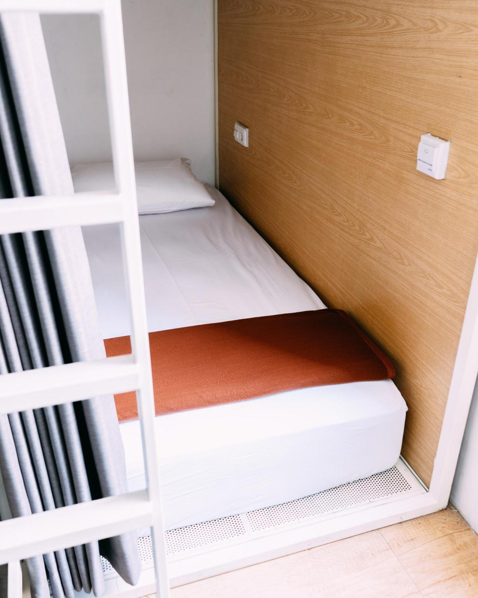 So! Boutique Hostel Malang Bagian luar foto