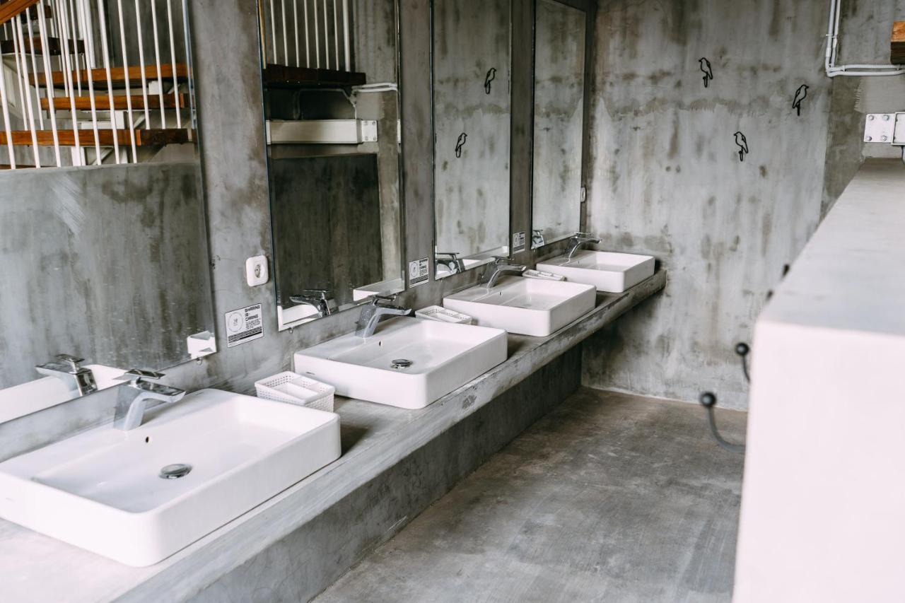 So! Boutique Hostel Malang Bagian luar foto